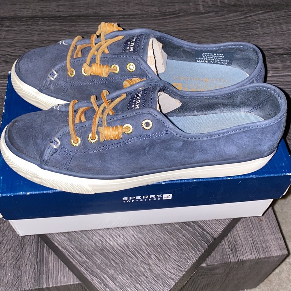 Sperry Shoes - Picture 5 of 7